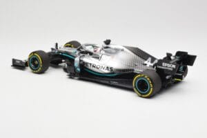 Mercedes AMG Petronas W10 #44 L. Hamilton F1 World Champion 2019 Minichamps 1:18 110190044 Metalas - nuotrauka 5 iš 6