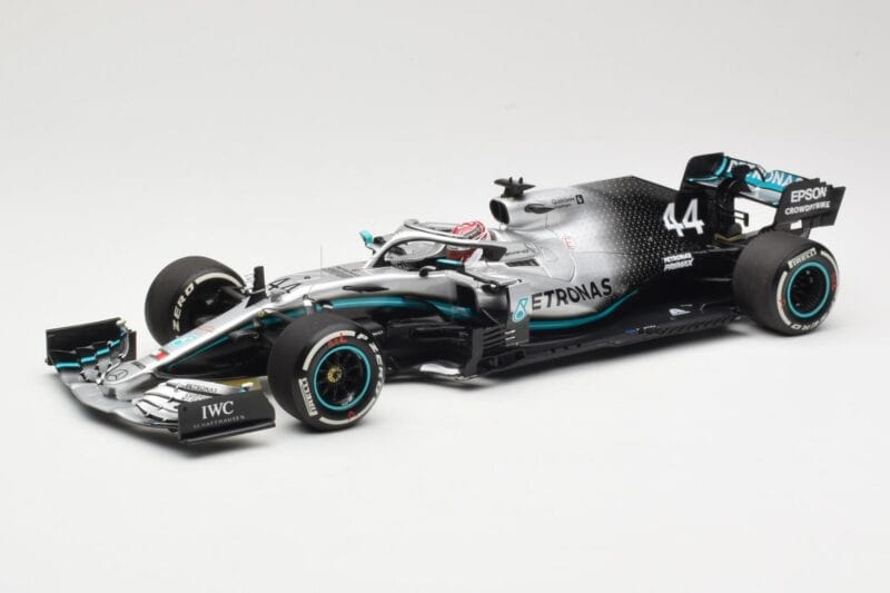 Mercedes AMG Petronas W10 EQ Power+ #44 L. Hamilton USA GP F1 World Champion 2019 Minichamps 1:18 110191844 Metalas