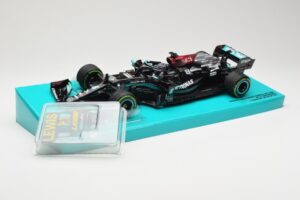 Mercedes AMG Petronas W12 E Performance #44 L. Hamilton Russian GP 2021 Minichamps 1:18 113211544 Metalas - nuotrauka 2 iš 6