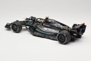 Mercedes AMG Petronas W14 E Performance #44 L. Hamilton Bahrain GP 2023 Minichamps 1:18 110230144 Metalas - nuotrauka 5 iš 6