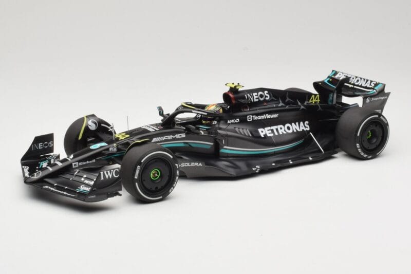 Mercedes AMG Petronas W14 E Performance #44 L. Hamilton Bahrain GP 2023 Minichamps 1:18 110230144 Metalas