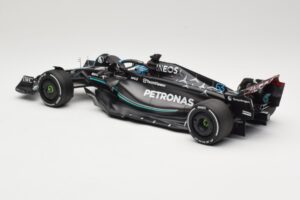 Mercedes AMG Petronas W14 E Performance #63 G. Russell Australian GP 2023 Minichamps 1:18 110230363 Metalas - nuotrauka 5 iš 6