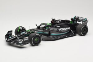 Mercedes AMG Petronas W14 E Performance #63 G. Russell Bahrain GP 2023 Minichamps 1:18 110230163 Metalas