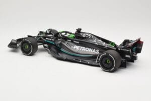 Mercedes AMG Petronas W14 E Performance #63 G. Russell Bahrain GP 2023 Minichamps 1:18 110230163 Metalas - nuotrauka 5 iš 6