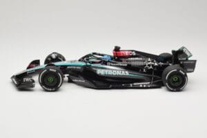 Mercedes AMG Petronas W15 E Performance #63 G. Russell Winner Austrian GP 2024 Minichamps 1:18 110241163 Metalas - nuotrauka 3 iš 6