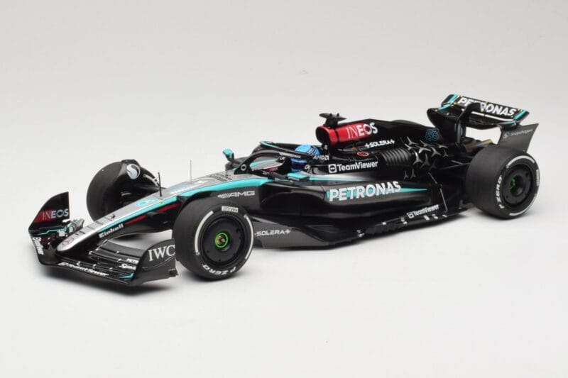 Mercedes AMG Petronas W15 E Performance #63 G. Russell Winner Austrian GP 2024 Minichamps 1:18 110241163 Metalas