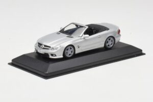Mercedes AMG SL63 R230 Sidabras Minichamps 1:43 B66960018-R Metalas - nuotrauka 2 iš 4