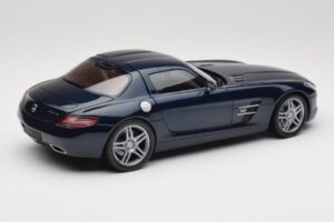 Mercedes SLS AMG C197 Blue Metallic Minichamps 1:18 180039021 Metalas - nuotrauka 3 iš 8