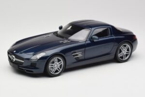 Mercedes SLS AMG C197 Blue Metallic Minichamps 1:18 180039021 Metalas