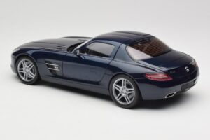 Mercedes SLS AMG C197 Blue Metallic Minichamps 1:18 180039021 Metalas - nuotrauka 7 iš 8