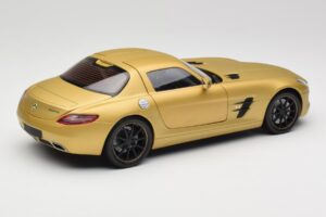 Mercedes AMG SLS C197 Auksinis Minichamps 1:18 100039024 Metalas - nuotrauka 3 iš 8