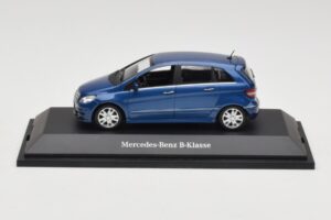 Mercedes B-Class W245 Lotus Blue Metallic Minichamps 1:43 B66962407 Metalas