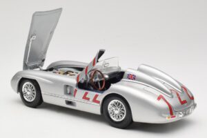 Mercedes 300 SLR W196S #722 S. Moss / D. Jenkinson Mille Miglia Winner 1955 Maisto 1:18 536887 Metalas - nuotrauka 5 iš 8