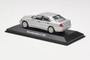 Mercedes C 200 W202 Iridium Silver Minichamps 1:43 B66040488 Metalas - nuotrauka 3 iš 4