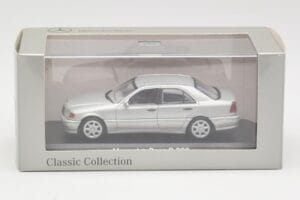 Mercedes C 200 W202 Iridium Silver Minichamps 1:43 B66040488 Metalas - nuotrauka 4 iš 4