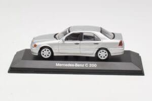 Mercedes C 200 W202 Iridium Silver Minichamps 1:43 B66040488 Metalas