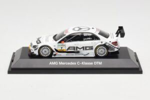 Mercedes C-Class C204 DTM #7 P. di Resta DTM 2010 Minichamps 1:43 B66961413 Metalas
