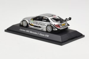 Mercedes C-Class C204 #8 R. Schumacher HWA DTM 2010 Minichamps 1:43 B66961414 Metalas - nuotrauka 3 iš 4