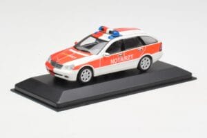 Mercedes C-Class S203 Notarzt Minichamps 1:43 430030190 Metalas - nuotrauka 2 iš 4