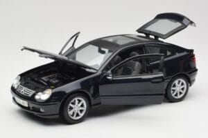 Mercedes C-Class Sports Coupe CL203 Mėlynas Maisto 1:18 B66962124 Metalas - nuotrauka 2 iš 8