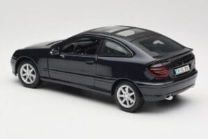 Mercedes C-Class Sports Coupe CL203 Mėlynas Maisto 1:18 B66962124 Metalas - nuotrauka 7 iš 8