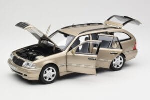 Mercedes C-Class T-Model W202 Smoke Silver Norev 1:18 183388 Metalas - nuotrauka 2 iš 8