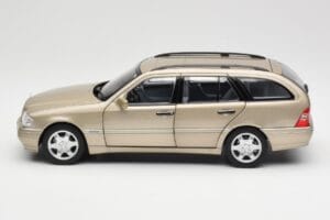 Mercedes C-Class T-Model W202 Smoke Silver Norev 1:18 183388 Metalas - nuotrauka 5 iš 8