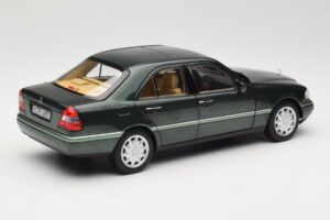 Mercedes C-Class W202 Malachite Green Norev 1:18 183372 Metalas - nuotrauka 5 iš 8