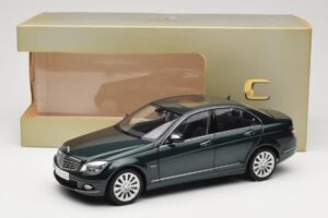 Mercedes C-Class W204 Avantgarde Tamsiai Žalias AUTOart 1:18 B66962366 Metalas - nuotrauka 8 iš 8