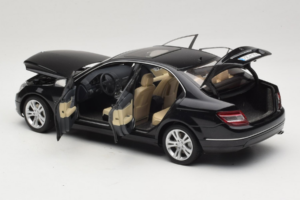 Mercedes C-Class W204 Obsidian Black AUTOart 1:18 B66962367 Metalas - nuotrauka 5 iš 8