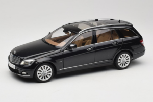 Mercedes C-Class W204 Estate Obsidian Black AUTOart 1:18 B66962349 Metalas