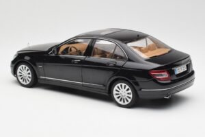 Mercedes C-Class W204 Obsidian Juodas AUTOart 1:18 B66962365 Metalas - nuotrauka 7 iš 8