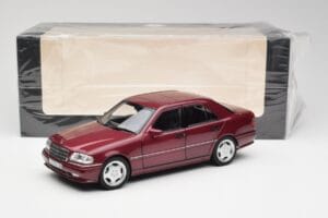 Mercedes AMG C36 W202 Almandine Raudonas Norev 1:18 B66040706 Metalas - nuotrauka 8 iš 8