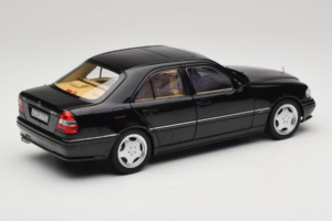 Mercedes C36 AMG W202 Obsidian Black Metallic Norev 1:18 183381 Metalas - nuotrauka 3 iš 8