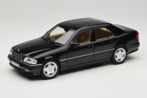 Mercedes C36 AMG W202 Obsidian Black Metallic Norev 1:18 183381 Metalas