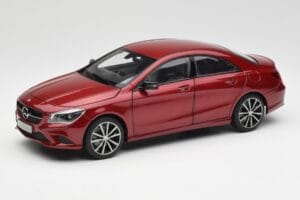 Mercedes CLA C117 Designo Patagonia Raudonas Metalinis Norev 1:18 B66960131 Metalas