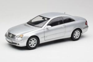 Mercedes CLK 500 C209 Sidabrinis Kyosho 1:18 B66962144 Metalas