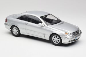 Mercedes CLK 500 C209 Sidabrinis Kyosho 1:18 B66962144 Metalas - nuotrauka 6 iš 8