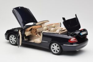 Mercedes CLK 500 W209 Kabrioletas Tamsiai Mėlynas Metalinis Kyosho 1:18 B66962174 Metalas - nuotrauka 6 iš 9