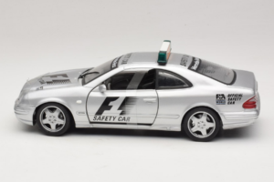 Mercedes AMG CLK 55 F1 Safety Car Maisto 1:18 B66005234 Metalas - nuotrauka 3 iš 6
