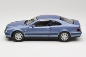 Mercedes CLK C208 Violetinis Anson 1:18 30330 Metalas - nuotrauka 4 iš 8