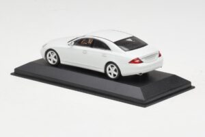 Mercedes CLS-Class C219 Linea Baltas Minichamps 1:43 436034300 Metalas - nuotrauka 3 iš 4