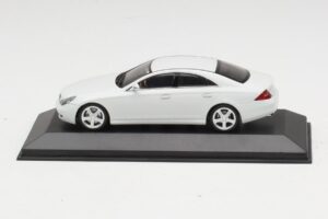 Mercedes CLS-Class C219 Linea Baltas Minichamps 1:43 436034300 Metalas