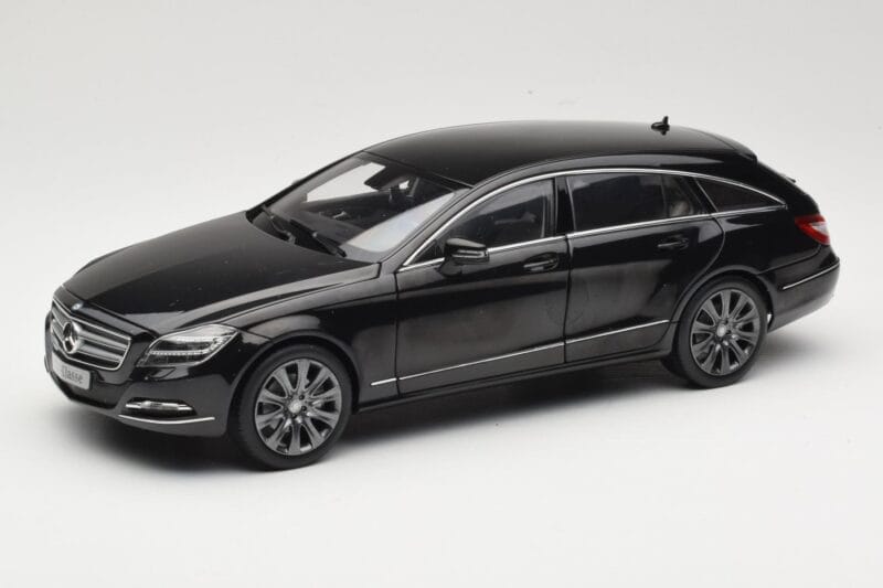 Mercedes CLS Shooting Brake X218 Obsidian Black Norev 1:18 B66960115 Metalas
