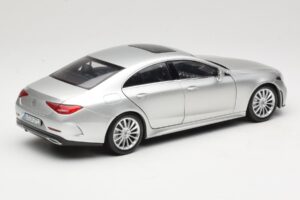 Mercedes CLS C257 Sidabrinis Norev 1:18 183489 Metalas - nuotrauka 3 iš 8