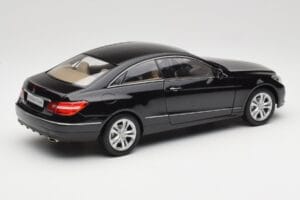 Mercedes E-Class Coupe C207 Obsidian Black Metallic Norev 1:18 B66962418 Metalas - nuotrauka 3 iš 8