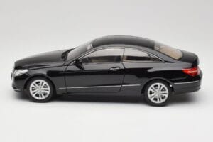 Mercedes E-Class Coupe C207 Obsidian Black Metallic Norev 1:18 B66962418 Metalas - nuotrauka 4 iš 8