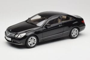 Mercedes E-Class Coupe C207 Obsidian Black Metallic Norev 1:18 B66962418 Metalas