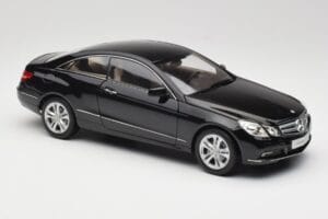 Mercedes E-Class Coupe C207 Obsidian Black Metallic Norev 1:18 B66962418 Metalas - nuotrauka 6 iš 8
