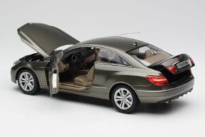 Mercedes E-Class Coupe C207 Titanite Pilkas Metalinis Minichamps 1:18 B66962419 Metalas - nuotrauka 5 iš 8